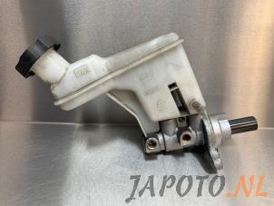 Used Master cylinder Kia Sportage (SL) 2.0 CVVT 16V 4x2 Price € 44,95 Margin scheme offered by Japoto Parts B.V.