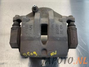 Used Front brake calliper, right Kia Sportage (SL) 2.0 CVVT 16V 4x2 Price € 49,95 Margin scheme offered by Japoto Parts B.V.