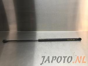 Used Rear gas strut, right Mitsubishi Colt (Z2/Z3) 1.5 16V CZ3 Price € 9,95 Margin scheme offered by Japoto Parts B.V.