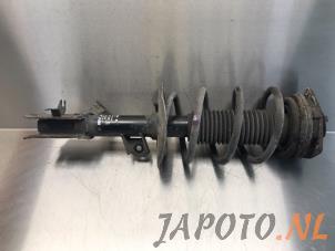 Gebrauchte Stoßdämpferstrebe links vorne Nissan Qashqai (J10) 2.0 16V Preis € 40,00 Margenregelung angeboten von Japoto Parts B.V.