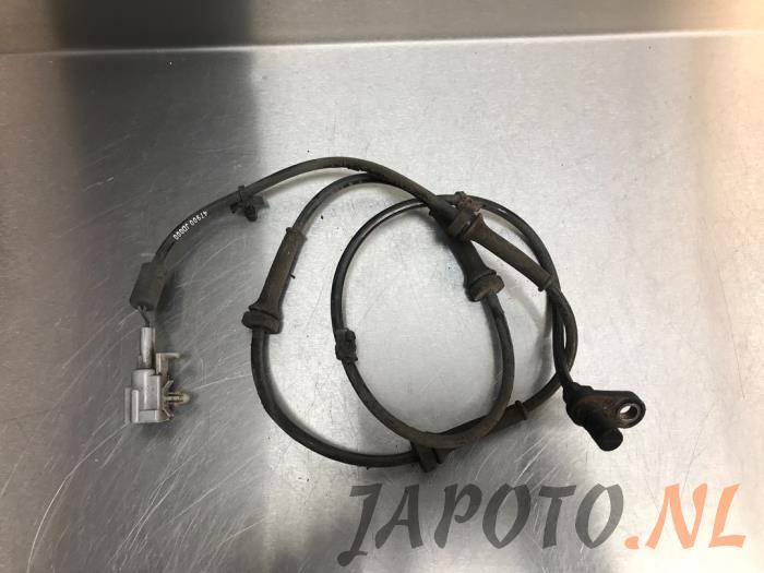 Rear ABS sensor wiring
