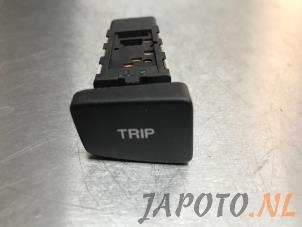 Used Switch (miscellaneous) Kia Rio II (DE) 1.4 16V Price € 6,95 Margin scheme offered by Japoto Parts B.V.