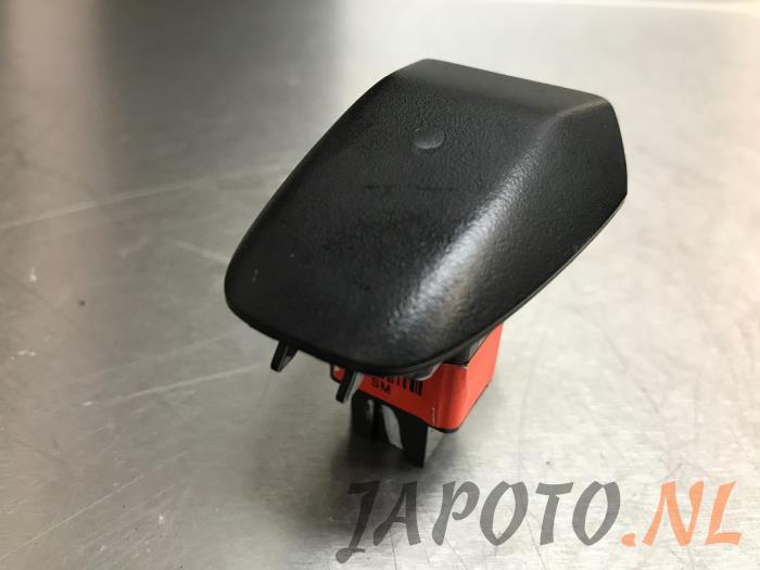 Begagnade Larmsensor Kia Venga 1.6 CVVT 16V Pris € 15,70 Marginaltabell erbjuds av Japoto Parts B.V.