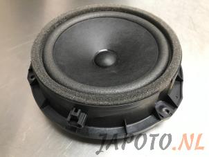 Used Speaker Kia Venga 1.6 CVVT 16V Price € 14,95 Margin scheme offered by Japoto Parts B.V.