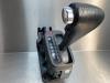Automatic gear selector from a Nissan X-Trail (T30) 2.5 16V 4x4 2004