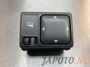 Usados Interruptor de retrovisor Nissan X-Trail (T30) 2.5 16V 4x4 Precio € 14,95 Norma de margen ofrecido por Japoto Parts B.V.