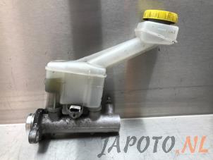 Używane Glówny cylinder hamulcowy Nissan X-Trail (T30) 2.5 16V 4x4 Cena € 40,00 Procedura marży oferowane przez Japoto Parts B.V.