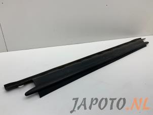 Used Door sill left Suzuki Swift (ZA/ZC/ZD) 1.2 16V Price € 50,00 Margin scheme offered by Japoto Parts B.V.