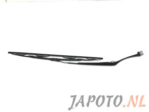 Usagé Bras essuie-glace avant Toyota RAV4 (A3) 2.0 16V Valvematic 4x4 Prix € 19,95 Règlement à la marge proposé par Japoto Parts B.V.