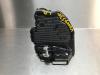 Toyota RAV4 (A3) 2.0 16V Valvematic 4x4 Serrure arrière gauche