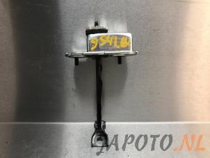 Used Front door stop 4-door, left Hyundai i20 (GBB) 1.2i 16V Price € 18,09 Inclusive VAT offered by Japoto Parts B.V.