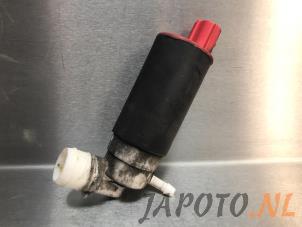 Usagé Pompe lave-glace avant Toyota Corolla (EB/ZZ/WZ/CD) 1.6 16V VVT-i Prix € 14,95 Règlement à la marge proposé par Japoto Parts B.V.