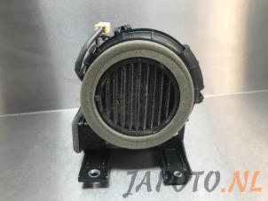 Używane Silnik wentylatora nagrzewnicy Toyota Yaris III (P13) 1.5 16V Hybrid Cena € 59,95 Procedura marży oferowane przez Japoto Parts B.V.