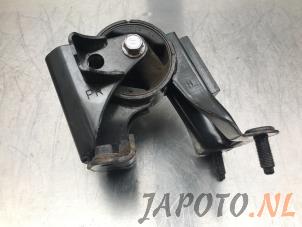 Used Gearbox mount Toyota Auris (E18) 1.8 16V Hybrid Price € 29,99 Margin scheme offered by Japoto Parts B.V.
