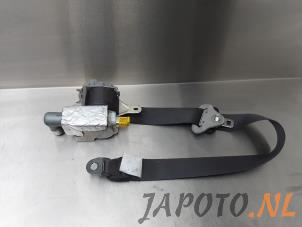 Gebrauchte Sicherheitsgurt rechts vorne Daihatsu Sirion 2 (M3) 1.0 12V DVVT Preis € 34,95 Margenregelung angeboten von Japoto Parts B.V.