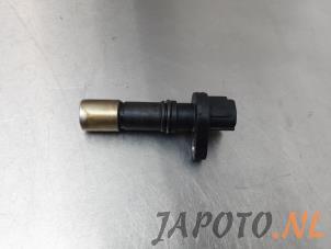 Usados Sensor de cigüeñal Daihatsu Sirion 2 (M3) 1.0 12V DVVT Precio € 19,95 Norma de margen ofrecido por Japoto Parts B.V.