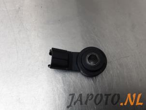 Usados Sensor de golpeteo Daihatsu Sirion 2 (M3) 1.0 12V DVVT Precio € 12,95 Norma de margen ofrecido por Japoto Parts B.V.