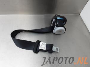 Used Rear seatbelt, centre Mazda CX-5 (KE,GH) 2.2 SkyActiv-D 16V 2WD Price € 39,95 Margin scheme offered by Japoto Parts B.V.