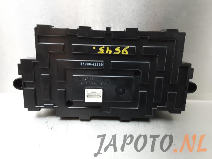 Panel de control de calefacción de un Toyota RAV4 (A3) 2.2 D-CAT 16V 4x4 2009