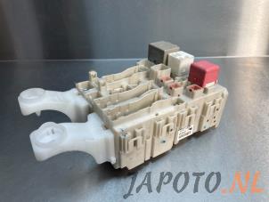 Used Fuse box Toyota RAV4 (A3) 2.2 D-CAT 16V 4x4 Price € 74,95 Margin scheme offered by Japoto Parts B.V.