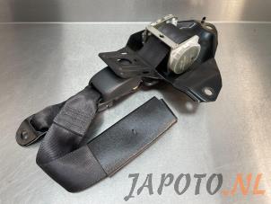 Usagé Ceinture de sécurité arrière centre Toyota RAV4 (A3) 2.2 D-CAT 16V 4x4 Prix € 49,95 Règlement à la marge proposé par Japoto Parts B.V.