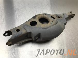 Usagé Bras de suspension bas arrière gauche Toyota RAV4 (A3) 2.2 D-CAT 16V 4x4 Prix € 49,95 Règlement à la marge proposé par Japoto Parts B.V.