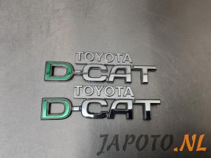 Usagé Emblème Toyota RAV4 (A3) 2.2 D-CAT 16V 4x4 Prix € 9,95 Règlement à la marge proposé par Japoto Parts B.V.