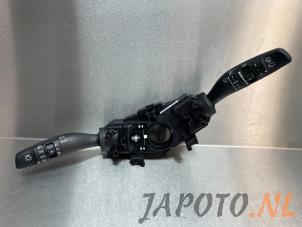 Usados Interruptor combinado columna de dirección Kia Niro I (DE) 1.6 GDI Hybrid Precio € 69,95 Norma de margen ofrecido por Japoto Parts B.V.
