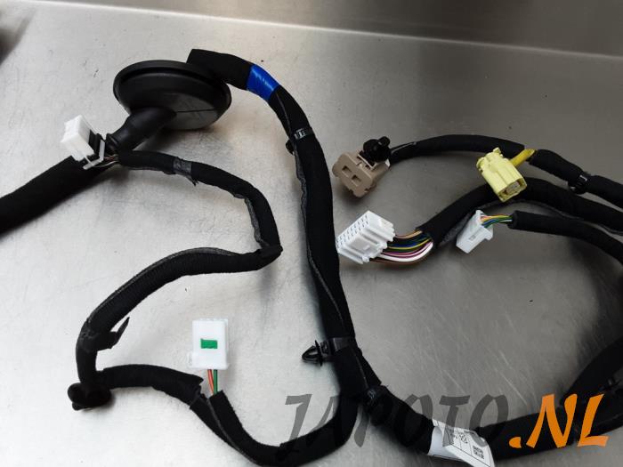 Mazo de cables de un Kia Niro I (DE) 1.6 GDI Hybrid 2019