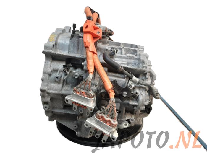 Gearbox Toyota Yaris III 1.5 16V Hybrid - 1NZFXE 3090052010