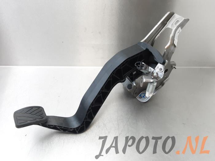 Używane Pedal sprzegla Suzuki SX4 S-Cross (JY) 1.6 16V Cena € 26,20 Procedura marży oferowane przez Japoto Parts B.V.