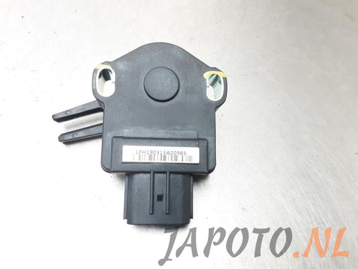 Throttle pedal position sensors with part number 985 stock