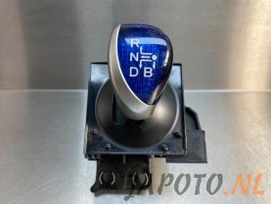Used Automatic gear selector Toyota Auris (E18) 1.8 16V Hybrid Price € 75,00 Margin scheme offered by Japoto Parts B.V.