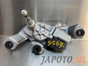 Usagé Moteur essuie-glace arrière Toyota Auris (E18) 1.8 16V Hybrid Prix € 59,99 Règlement à la marge proposé par Japoto Parts B.V.
