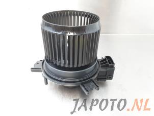 Usados Motor de ventilador de calefactor Suzuki Ignis (MF) 1.2 Dual Jet 16V Smart Hybrid Precio € 90,69 IVA incluido ofrecido por Japoto Parts B.V.