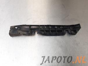 Używane Wspornik zderzaka lewy tyl Subaru Impreza III (GH/GR) 2.0D AWD Cena € 12,95 Procedura marży oferowane przez Japoto Parts B.V.