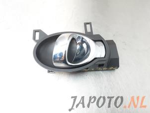 Used Rear door handle 4-door, left Nissan Juke (F15) 1.6 16V Price € 14,95 Margin scheme offered by Japoto Parts B.V.