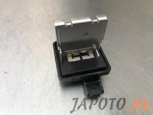 Used Heater resistor Suzuki Swift (ZC/ZD) 1.2 Dual Jet 16V Price € 24,95 Margin scheme offered by Japoto Parts B.V.