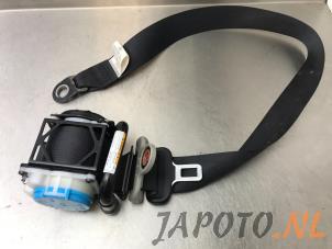 Used Front seatbelt, left Suzuki Swift (ZC/ZD) 1.2 Dual Jet 16V Price € 124,95 Margin scheme offered by Japoto Parts B.V.
