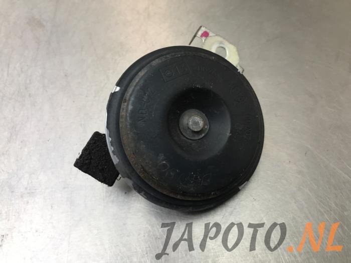 Używane Klakson Isuzu D-Max (TFR/TFS) 2.5 D Twin Turbo 4x4 Cena € 19,06 Z VAT oferowane przez Japoto Parts B.V.
