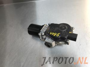 Used Front wiper motor Mazda 3 (BM/BN) 2.0 SkyActiv-G 120 16V Price € 99,00 Margin scheme offered by Japoto Parts B.V.