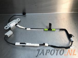 Used Antenna Amplifier Mazda 3 (BM/BN) 2.0 SkyActiv-G 120 16V Price € 39,95 Margin scheme offered by Japoto Parts B.V.