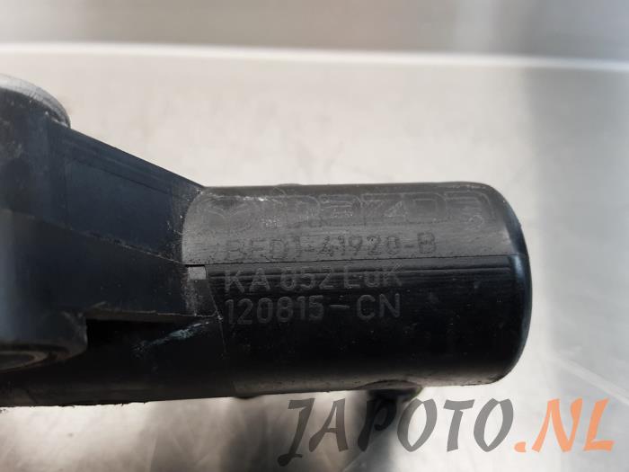 Clutch slave cylinder from a Mazda 3 (BM/BN) 2.0 SkyActiv-G 120 16V 2016