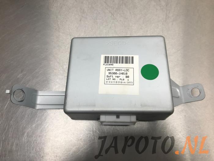 Used Power steering computer Kia Pro cee'd (EDB3) 1.4 CVVT 16V Price € 52,45 Margin scheme offered by Japoto Parts B.V.