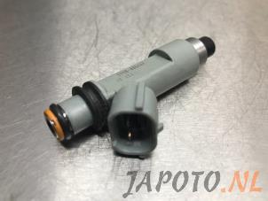 Usados Inyector (inyección de gasolina) Suzuki Swift (ZA/ZC/ZD1/2/3/9) 1.3 VVT 16V Precio € 15,00 Norma de margen ofrecido por Japoto Parts B.V.