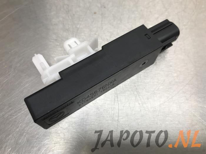 Używane Keyless Entry-Antena Mazda 2 (DJ/DL) 1.5 SkyActiv-G 90 Cena € 20,95 Procedura marży oferowane przez Japoto Parts B.V.