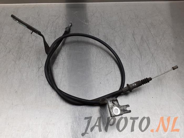 Parking brake cable from a Mazda 2 (DJ/DL) 1.5 SkyActiv-G 90 2017