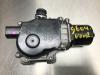 Front wiper motor from a Mazda 2 (DJ/DL) 1.5 SkyActiv-G 90 2017