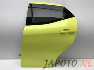 Usagé Portière 4portes arrière gauche Toyota Aygo (B40) 1.0 12V VVT-i Prix € 199,00 Règlement à la marge proposé par Japoto Parts B.V.