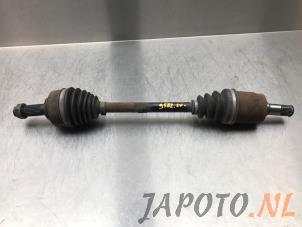 Usagé Arbre de transmission avant gauche Honda Jazz (GD/GE2/GE3) 1.4 i-Dsi Prix € 39,99 Règlement à la marge proposé par Japoto Parts B.V.